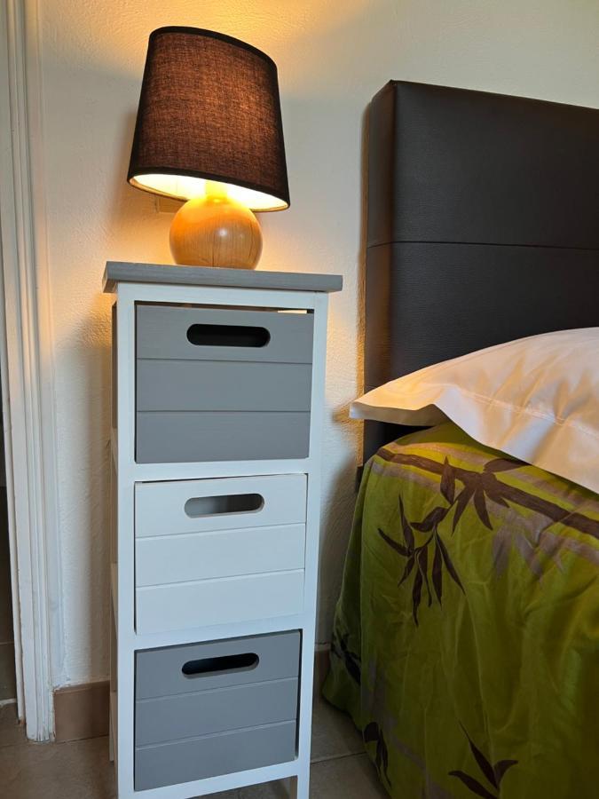 Chambres Et Tables D'Hotes Zelia & Jacques Berquez ピアノトリ・カルダレロ エクステリア 写真